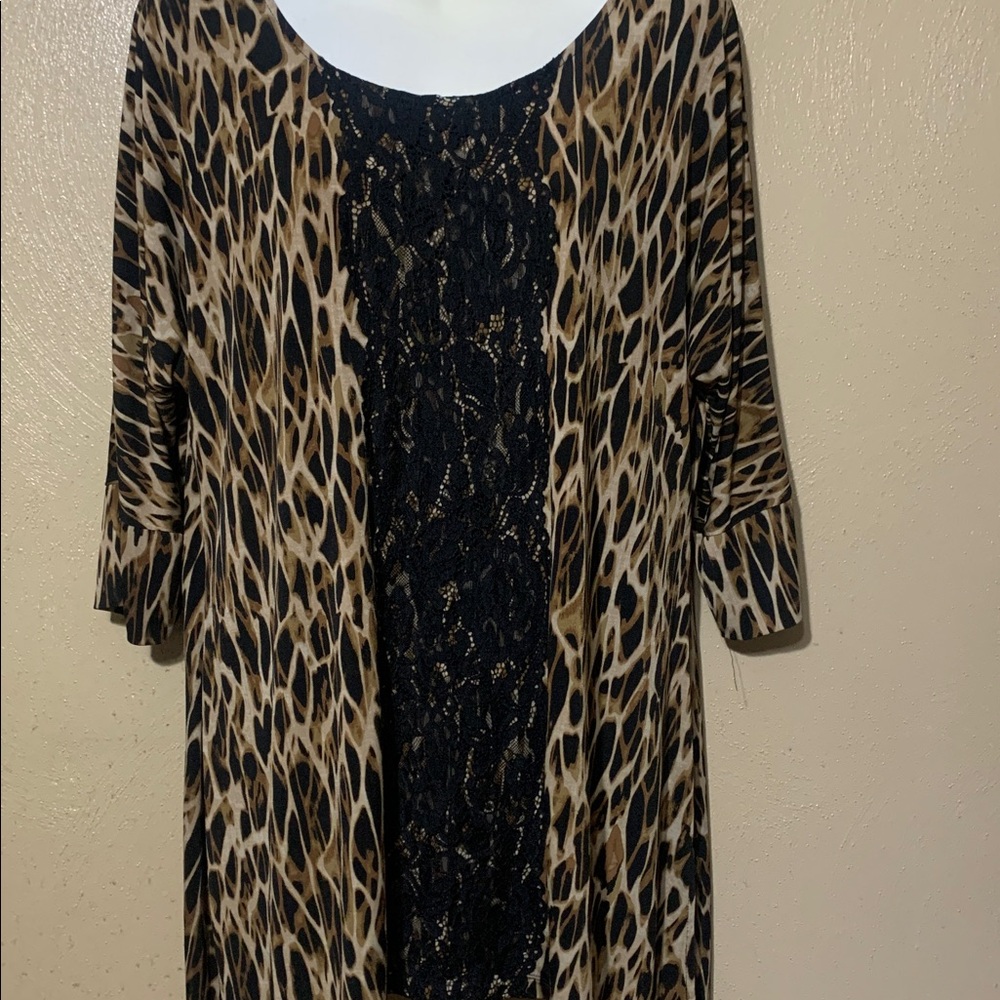 Catherine’s 0X Leopard-Pattern Top Black Floral E… - image 2